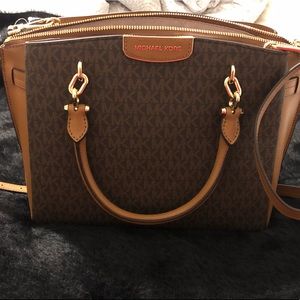 NWT Michael Kors MK Rochelle Satchel